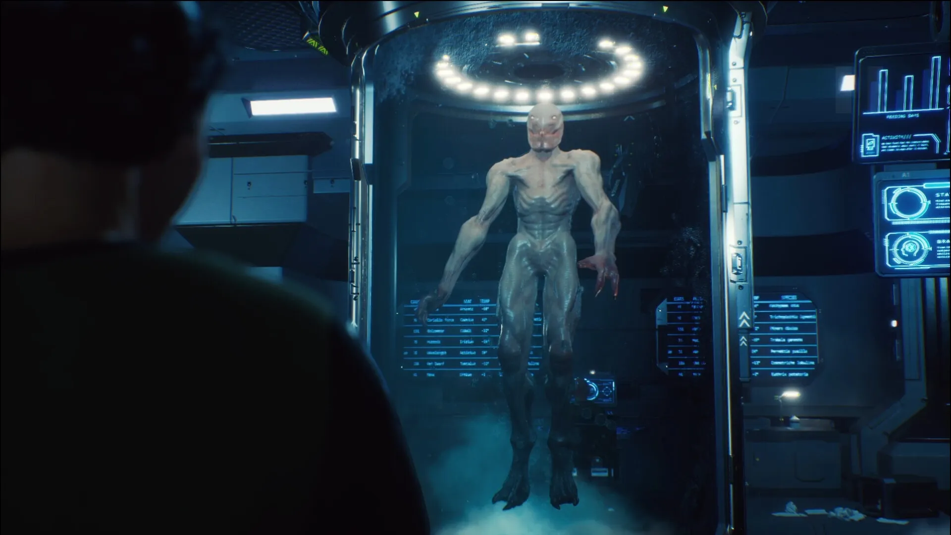 Astrumis: Survivor observes a suspended alien creature in a glass chamber on an abandoned spaceship.