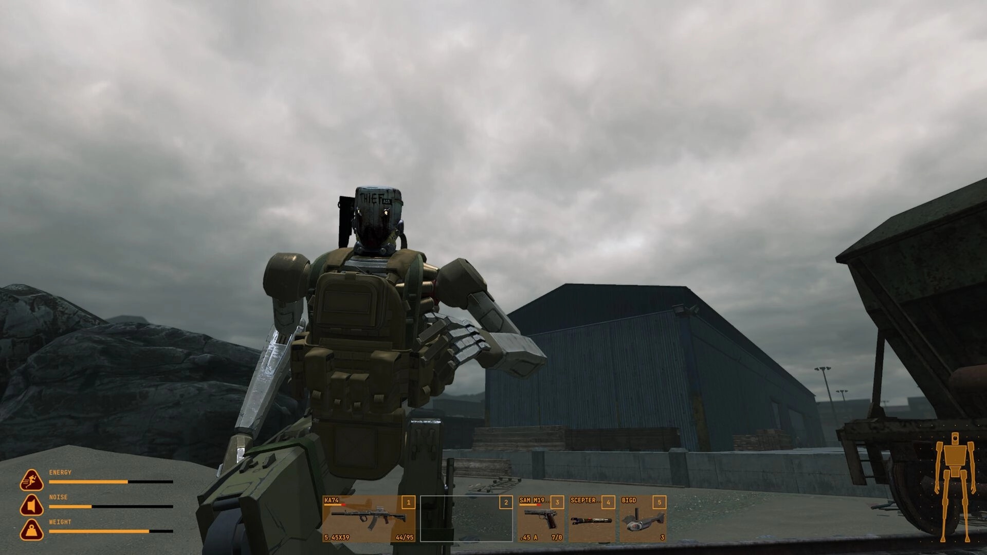 Cargo Hunters: Robot scavenger holding rifle with HUD bars and hotbar in an overcast dockyard yard.