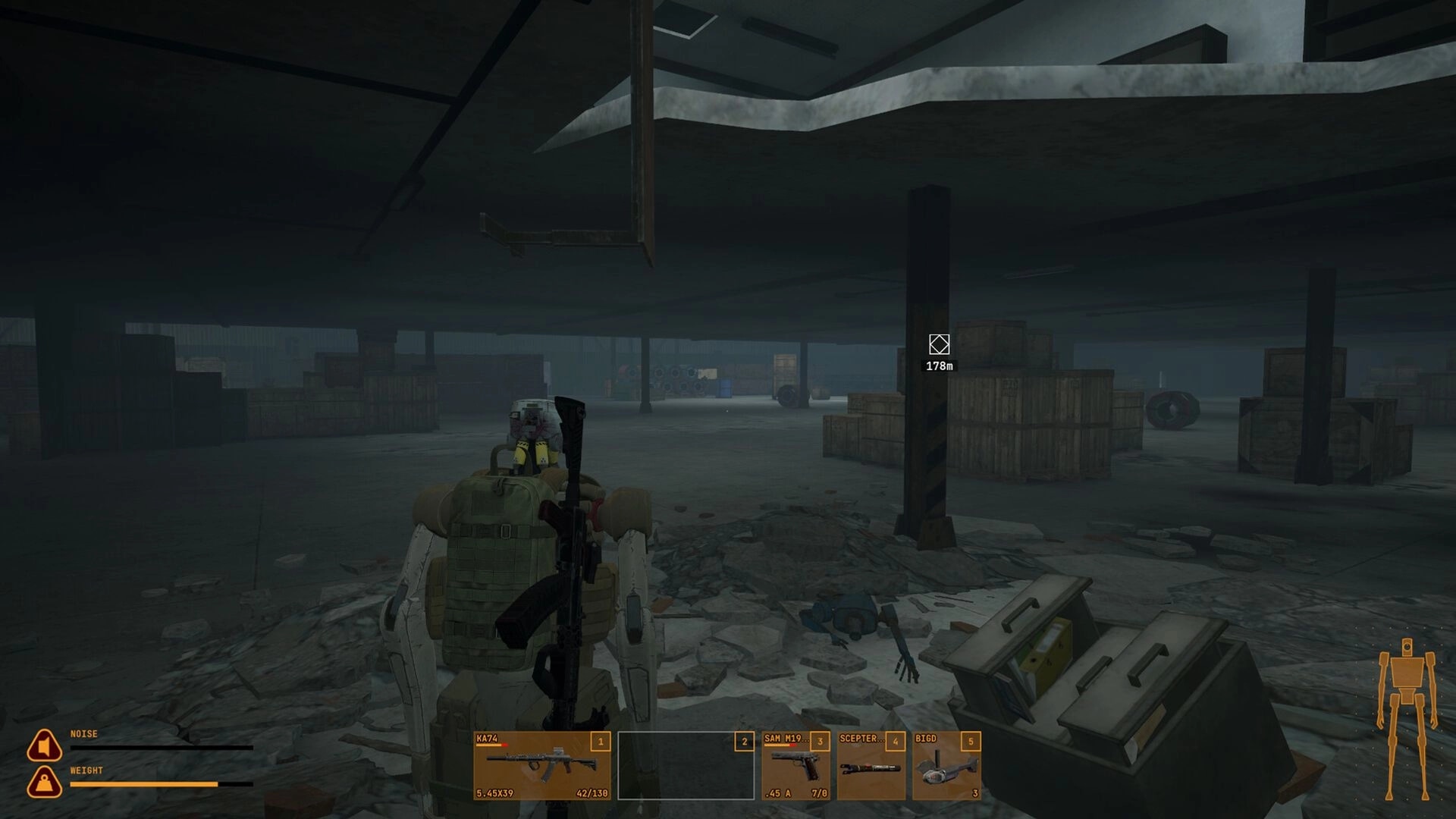 Cargo Hunters: Robot scavenger with weapon HUD exploring a foggy warehouse with crates and debris.