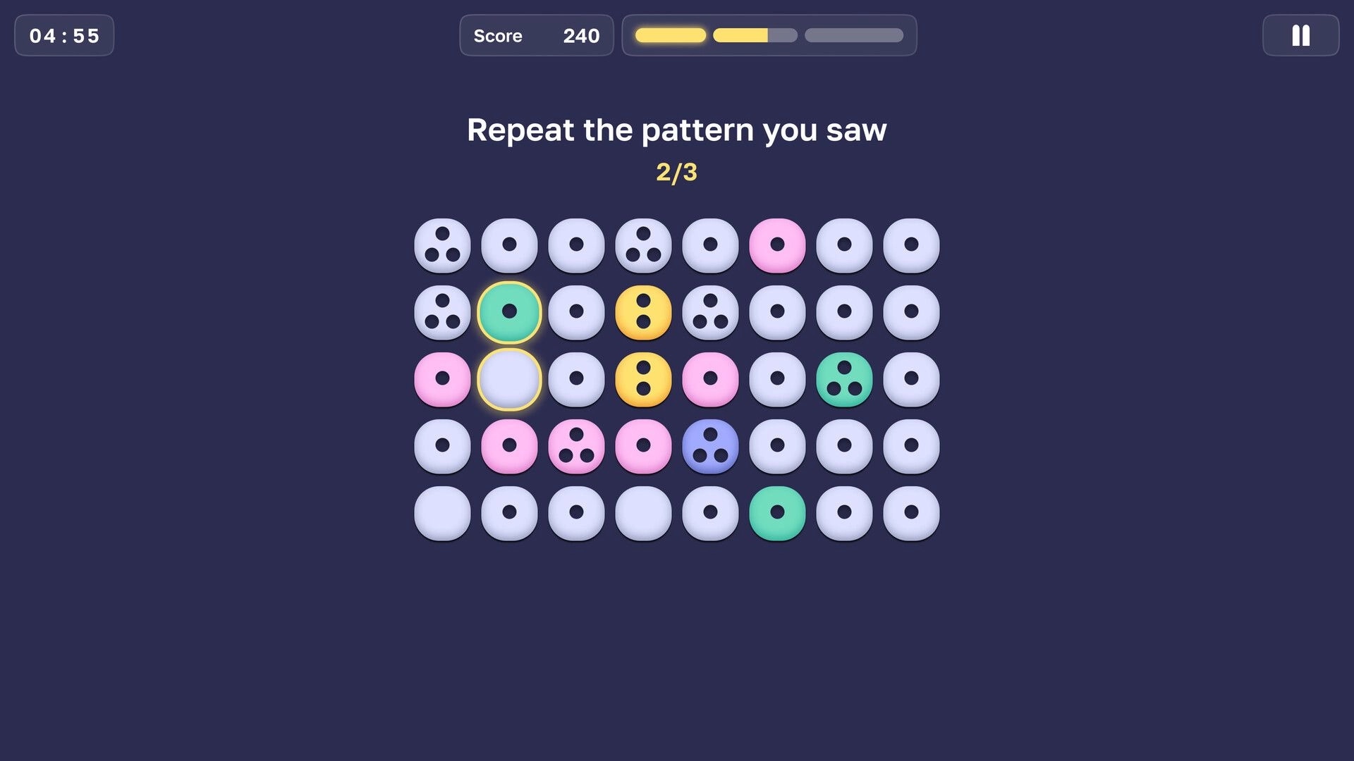 Catch the Light: Repeat the pattern puzzle with colored dot tiles on grid, timer and score UI above.