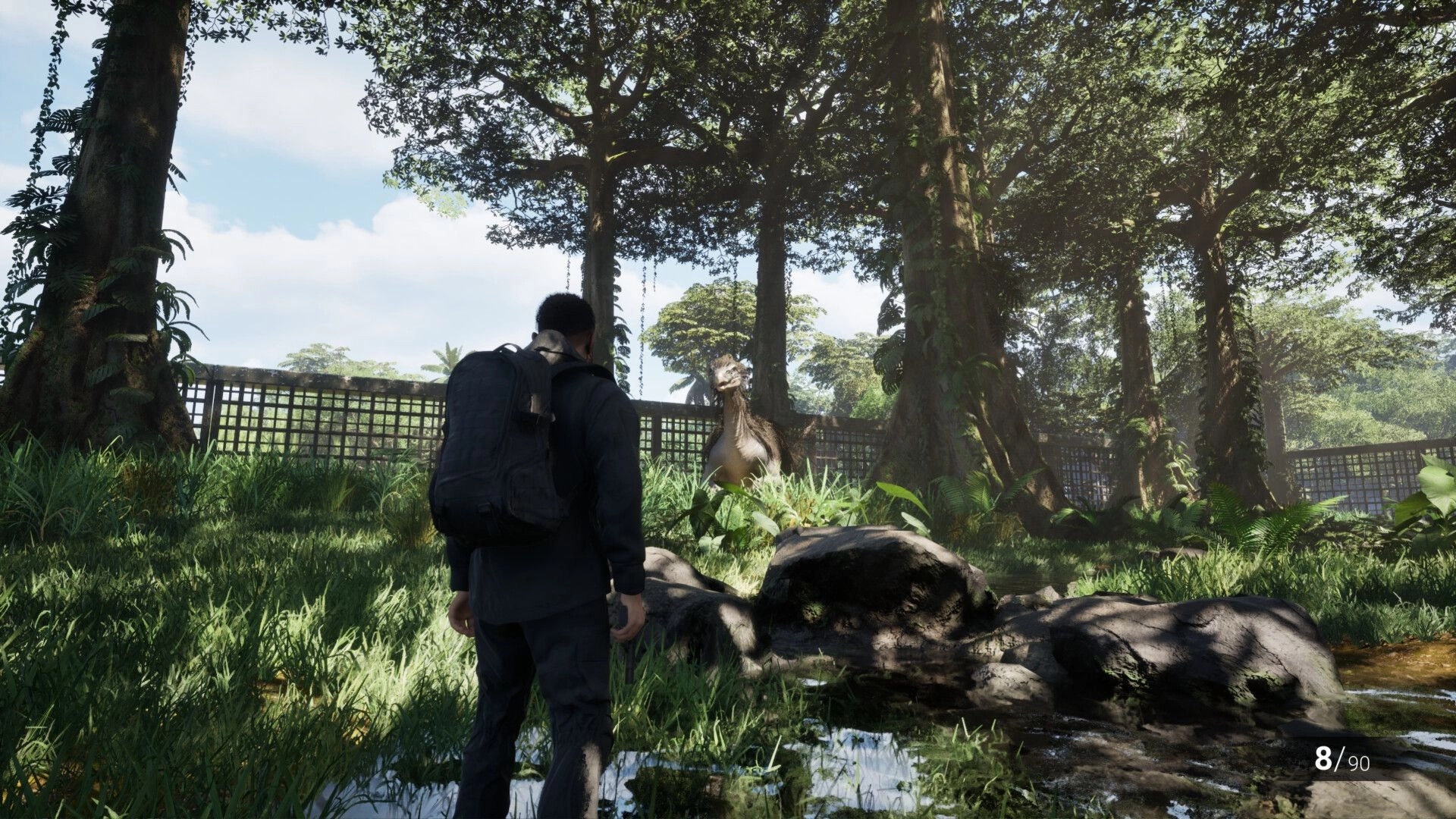 Clawed: Player encounters a dinosaur in lush forest with ammo count displayed in Prehistoria park.