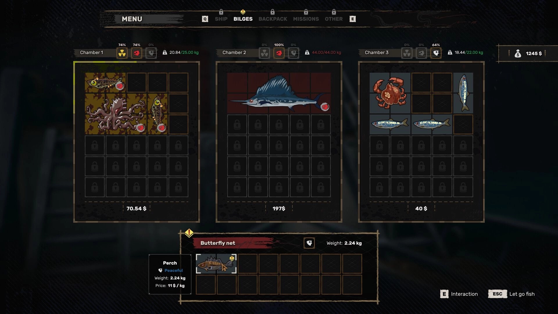 DREADMOOR: Inventory screen showing fish, crabs, and a butterfly net in post-apocalyptic setting.