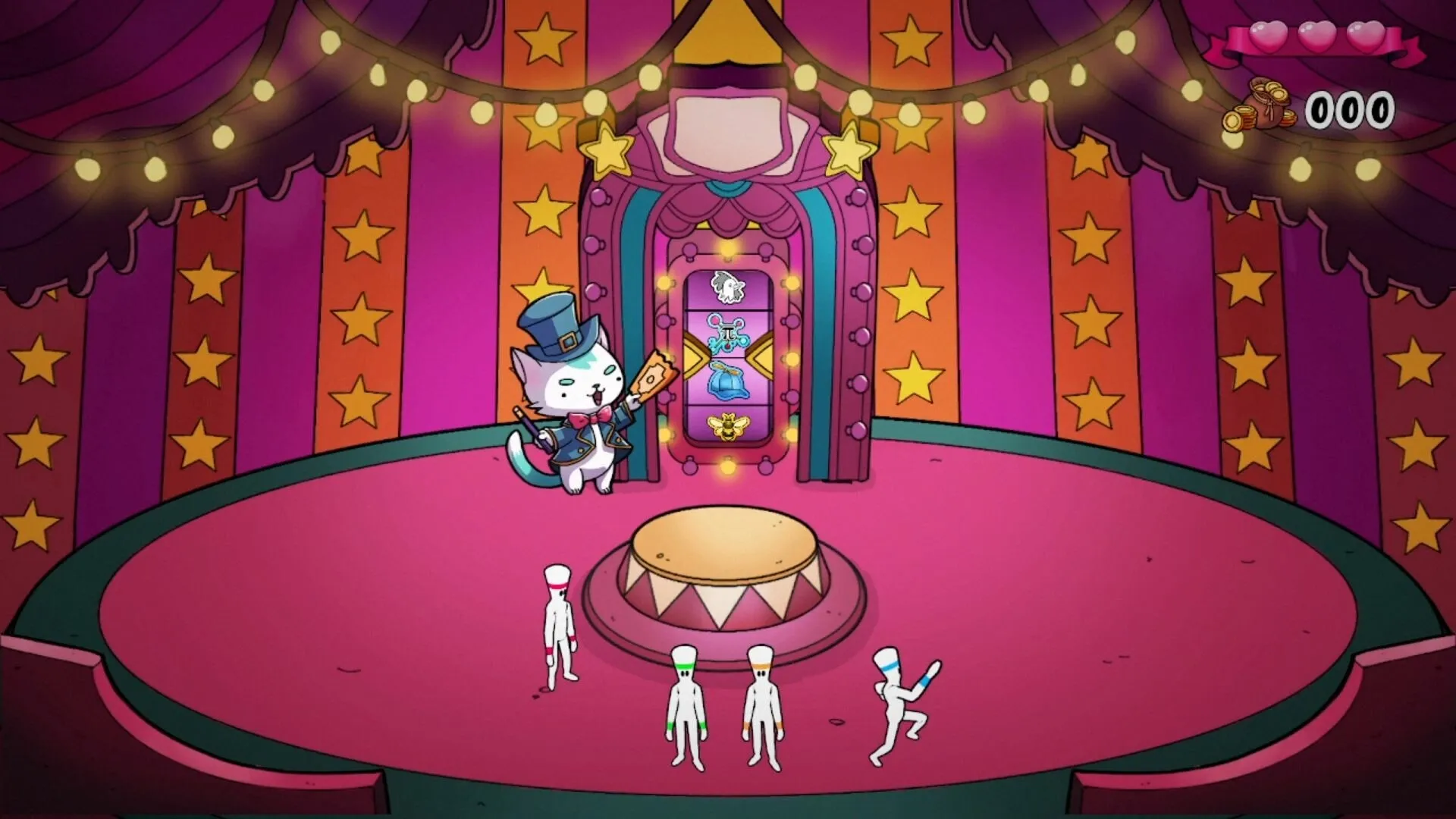 FUFUFU: Pirate cat with baton stands in circus ring with player avatars and options menu in background.