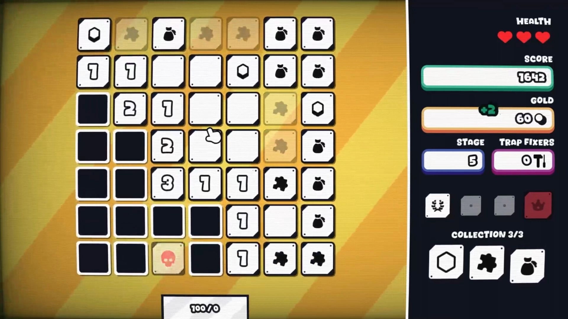 Infinity Sweeper: Numbered grid with icons and score, health, and gold displayed on right panel