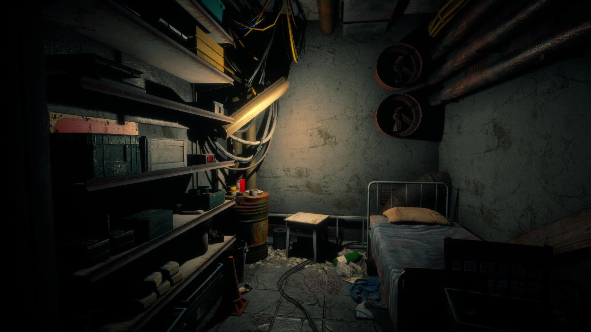 Menthal: First-person view of a cramped storage room with a bed, pipes, shelves, and cables.
