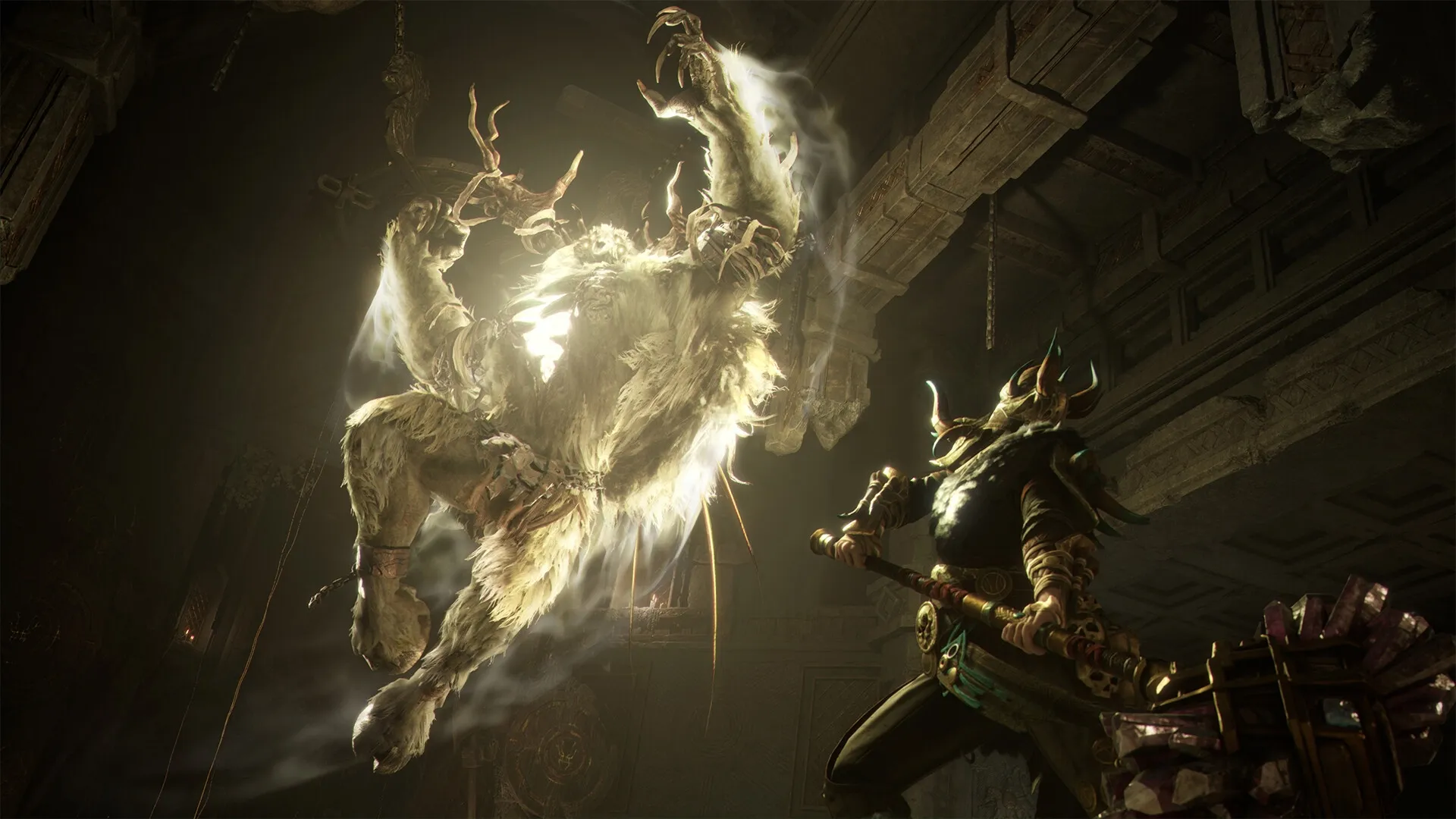 Mistfall Hunter: Warrior battles glowing beast in ancient dungeon setting with detailed architecture