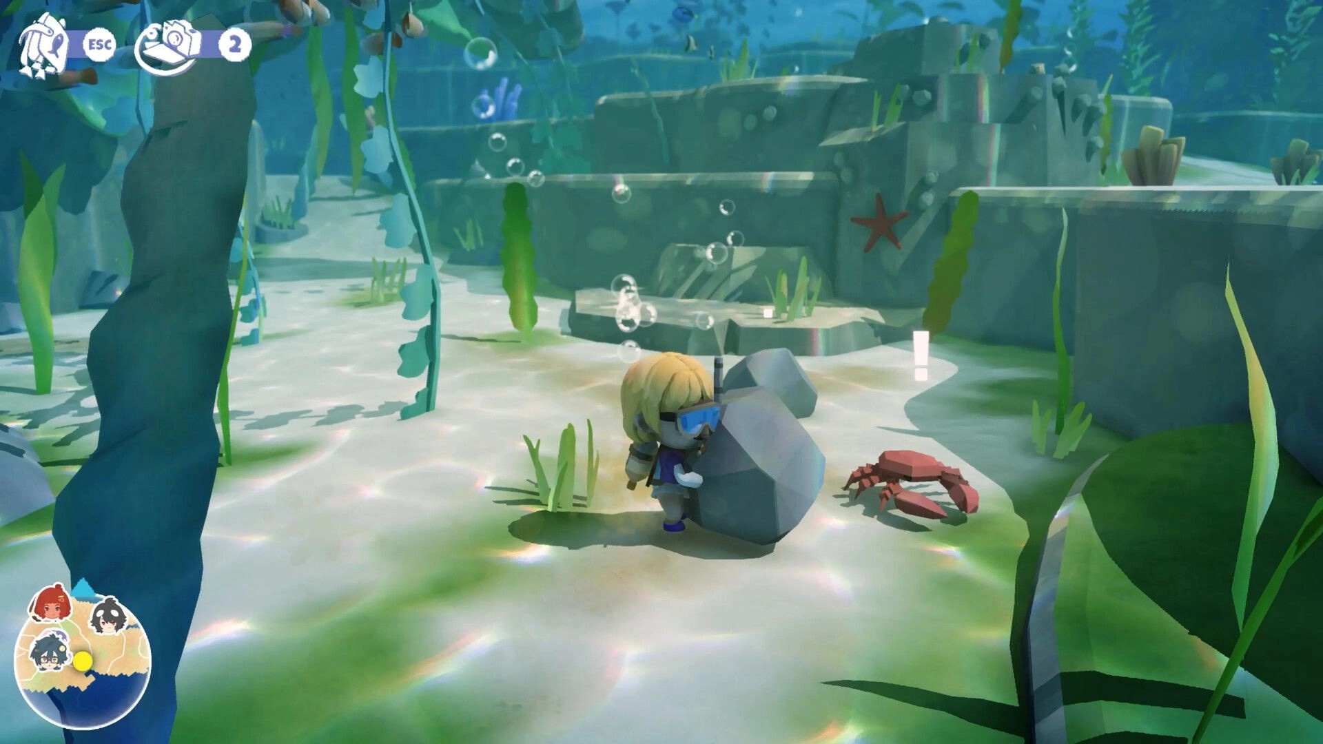 Splash Divers: Diver pushes a boulder beside a crab, exclamation marker in kelp-filled seabed ruins.
