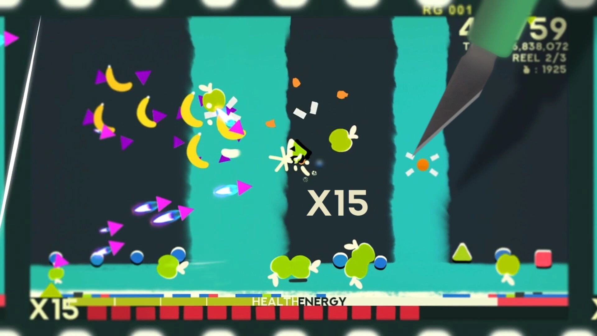 ZOE Begone!: Player dodges projectiles in chaotic arena with health bar and score multiplier visible.